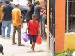 bantuan-banjir-sumi-bimajpg.jpg