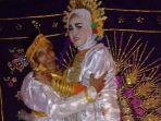 bora-dan-ira-fazilah-pasangan-yang-selisih-39-tahun-yang-menikah-di-kabupaten-bone.jpg