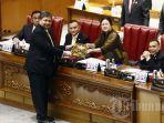dpr-sahkan-perppu-cipta-kerja-menjadi-undang-undang_20230321_194541.jpg