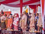 hut-di-lapangan-bumi-gora.jpg
