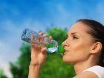 ilustrasi-minum-air-putih-vv.jpg
