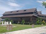 istana-dalam-loka-sumbawa.jpg