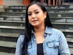 juwita-bahar-bahar-ketika-ditemui-di-gedung-trans-tv.jpg