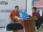 pelamar-ppk-yang-mendatangi-tim-helpdesk-kpu-kabu.jpg