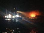 pemadaman-kapal-tanker-pertamina-ampenan.jpg