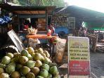 penjual-jagung-bakar-batu-layar.jpg