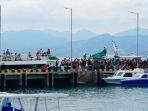 penumpang-kapal-ke-gili-trawangan.jpg