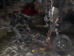 peristiwa-terbakarnya-dua-unit-sepeda-motor-sabtu-26122020-pukul-0010-wita-dini-hari.jpg
