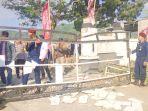 ricuh-hitung-ulang-kpu-lombok-barat.jpg