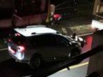 tangkapan-video-seorang-perempuan-hadang-hingga-diseret-mobil-di-kota-tomohon-sulawesi-utara.jpg