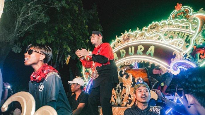 Ramaikan Bulan Bung Karno, Bupati Achmad Fauzi Gelar Parade Musik Tong-Tong