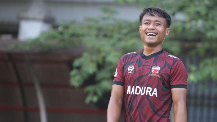 SOSOK Ricki Ariansyah Pemain Madura United yang Kolaps setelah Cetak Gol, Kena Tendang Pemain Lawan