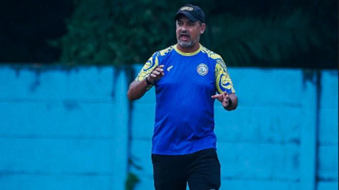 Persebaya Vs Arema FC Sama-sama 15 Poin, Marcos Santos Waspadai Agresivitas Bajol Ijo