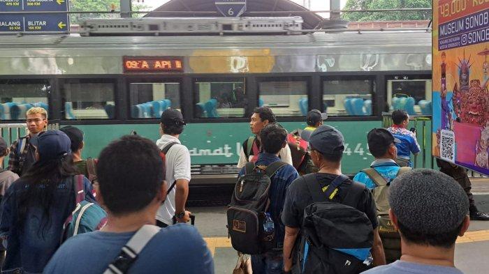 Mudik Masih Berlangsung di Jatim Hari Ini, KAI Daop 8 Surabaya Berangkatkan 20 Ribu Lebih Penumpang