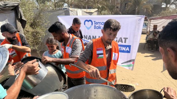 Saat Gencatan Senjata Belum Tercapai Sepenuhnya, Teman Baik Bagi Ribuan Paket Makanan Hangat di Gaza