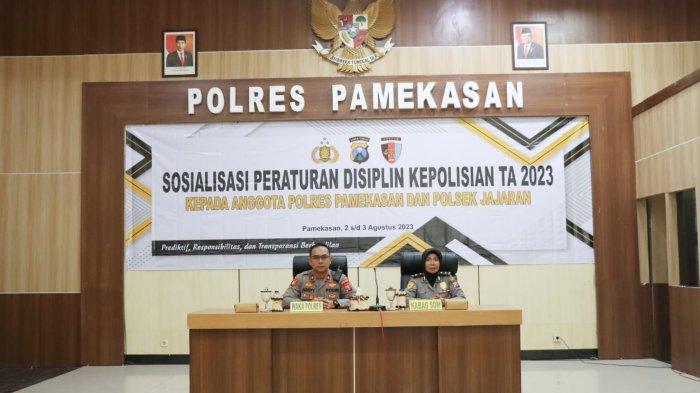 Cegah Pelanggaran Disiplin Anggota Polri, Waka Polres Pamekasan Sosialisasi Peraturan Disiplin