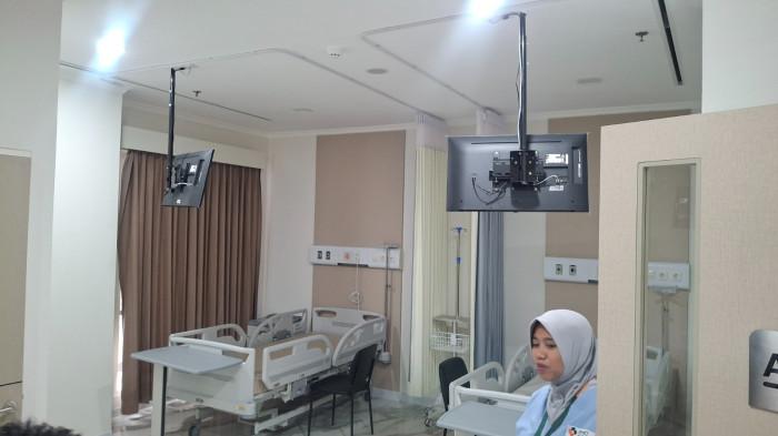 Tampak suasana fasilitas kesehatan atau tempat pasien di RS BHC Sumenep, Madura yang sudah siap dan menerima pasien BPJS Kesehatan, Kamis (15/1/2026).