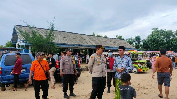 Wakapolres Pamekasan Pantau Wisatawan, Minta Pengelola Tambah Petugas Parkir Antisipasi Curanmor