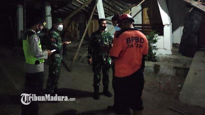 Keluarga Irfan Langsung Keluar Rumah Saat Gempa Mengguncang Blitar, Teras Rumahnya Roboh
