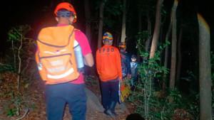 BPBD-Kota-Kediri-selamtkan-tiga3-remaja-yang-tersesat-di-Gunung-Klotok.jpg