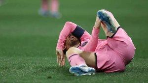 Bintang-Argentina-Lionel-Messi-mengalami-cedera-saat-membela-Inter-Miami.jpg