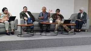 CSCS-Unair-Gelar-Diskusi-Reformasi-Demokrasi-Elektoral-Sebut-Pilpres-2029-Tak-Boleh.jpg