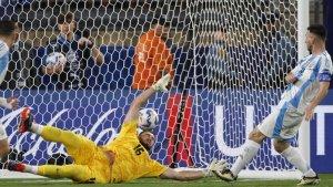 Gol-Lionel-Messi-ke-gawang-Kanada-di-semifinal-Copa-America-2024.jpg