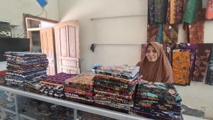 HARI-BATIK-Ismawati-pemilik-Toko-Batik-Kita-yang-berdiri-sejak-2009-Sampai.jpg
