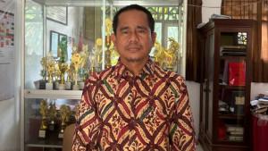 HARI-GURU-SEDUNIA-Kepala-UPTD-SDN-Jambu-2-Kecamatan-Burneh.jpg