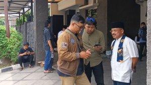 KENANG-ALMARHUM-Kerabat-Renville-Antonio-Jalaluddin-Alham-putih-saat-ditemu.jpg