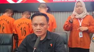 Kasatreskrim-Polres-Trenggalek-AKP-Eko-Widiantoro-memimpin-rilis-di-Mapolres.jpg