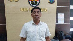 Kasi-Humas-Polres-Sampang-Ipda-Sujianto-saat-menjelaskan-kronologi.jpg