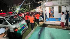 Keluarga-besar-almarhum-Abdul-Fattah-18-santri-korban-insiden-Pondok-Pesantren-Al-Khoziny.jpg