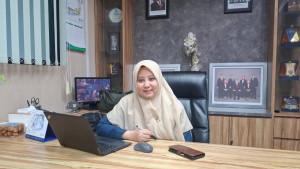 Kepala-BPJS-Kesehatan-Cabang-Pamekasan-Galih-Anjungsari-saat-diwawancarai-di-ruang-kerjanya.jpg
