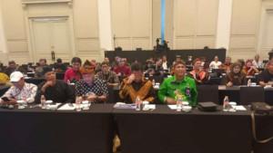 Kepala-Disbudporapar-Sumenep-Moh-Iksan-bersama-Kepala-Bidang-Kebudayaan.jpg