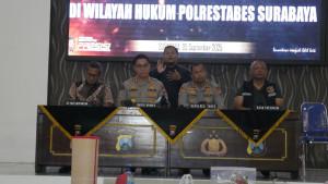 MASIH-KEJAR-DALANG-Kabid-Humas-Polda-Jatim-Kombes-Pol-Jules-Abraham-Abast.jpg