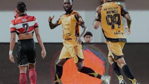 madura/MENANG-Pemain-Persija-Maxwell-dan-Allano-melakukan-selebrasi-setelah-Maxwell.jpg