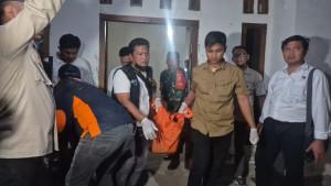 OLAH-TKP-Satreskrim-Polres-Ponorogo-saat-melakukan-olah-tkp-pembunuhan.jpg