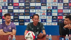 Ong-Kim-Swee-saat-Prematch-press-conference-Persik-Kediri.jpg