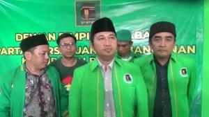 PJs-Ketua-DPC-PPP-Bangkalan-Hasbullah-Muhtarom-tengah-didamp.jpg