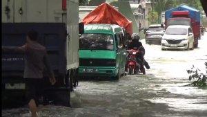Pagar-gerbang-UPTD-Sekolah-Dasar-Negeri-Tengket-3-di-Jalan-Raya-Arosbaya-nyaris.jpg