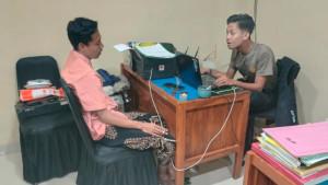 Pelaku-tabrak-lari-di-Desa-Jenangger-Kecamatan-Batang-Batang-Sumenep-diperiksa-polisi.jpg