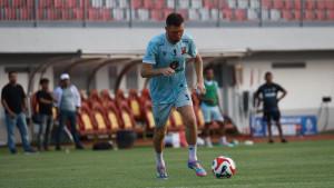 Pemain-Madura-United-menjalani-official-training-jelang-menjamu-Persijap-Jepara.jpg