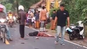 Pemotor-Honda-Scoopy-tewas-bertabrakan-dengan-Honda-CBR-di-Bangkalan.jpg