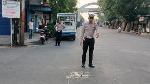 Polisi-olah-TKP-kecelakaan-Simpang-Empat-511-Kota-Blitar.jpg