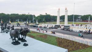 Potret-Alun-Alun-Trunojoyo-Sampang.jpg