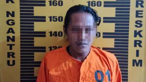 RH-32-warga-Tulungagung-jadi-tersangka-karena-mengancam-tetangga-dengan-senjata-tajam.jpg