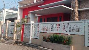 Rumah-anggota-DPRD-Jatim-Mahfud-di-Perum-IMC-menjadi-sasaran-operasi-penggeledahan-KPK.jpg