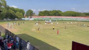 SERU-Suasana-turnamen-mini-soccer-antar-pelajar-tingkat-SD-di-Stadion-A-Yan.jpg