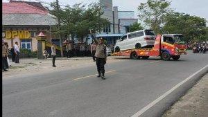 Satu-unit-Toyota-Alphard-diamankan-Polres-Bangkalan-dari-halaman-parkir-Kantor-DPMD-Bangkalan.jpg